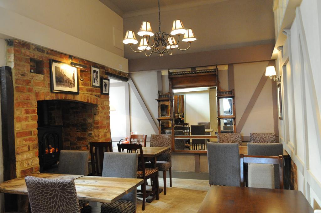 The Bull Hotel Stony Stratford Esterno foto