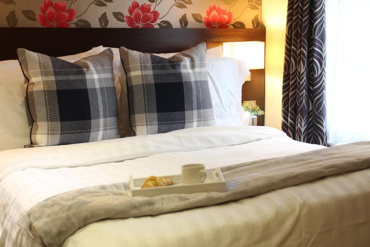 The Bull Hotel Stony Stratford Esterno foto