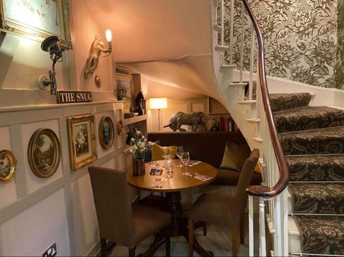 The Bull Hotel Stony Stratford Esterno foto